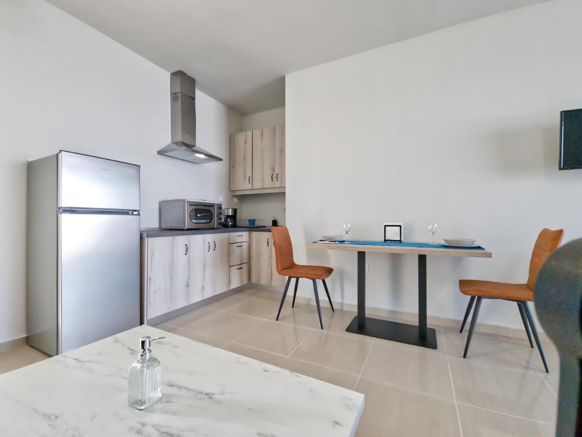 Epipleon Luxury Suites -105- Δωμάτιο 35Τμ Με Βεράντα 35Τμ Μπροστά Στη Θάλασσα Nafpaktos Zewnętrze zdjęcie