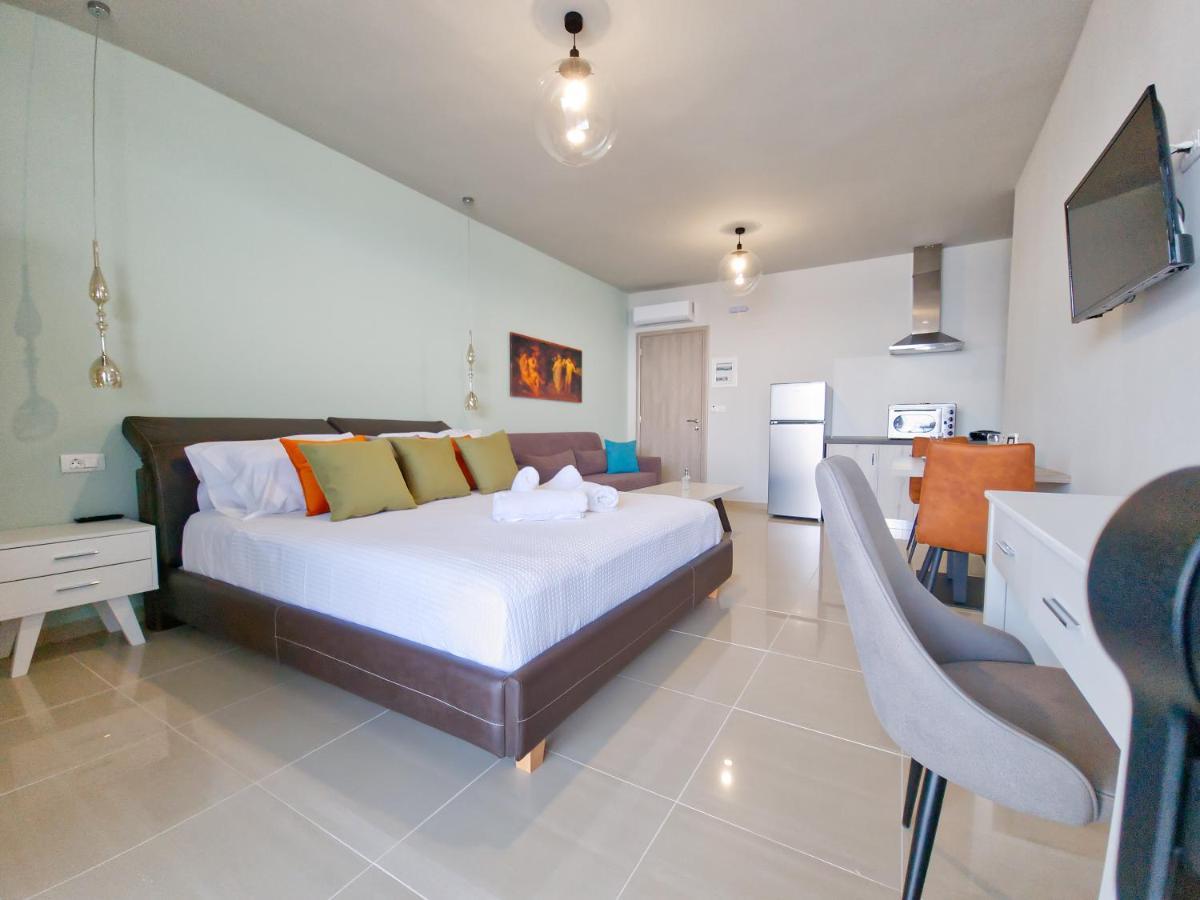 Epipleon Luxury Suites -105- Δωμάτιο 35Τμ Με Βεράντα 35Τμ Μπροστά Στη Θάλασσα Nafpaktos Zewnętrze zdjęcie