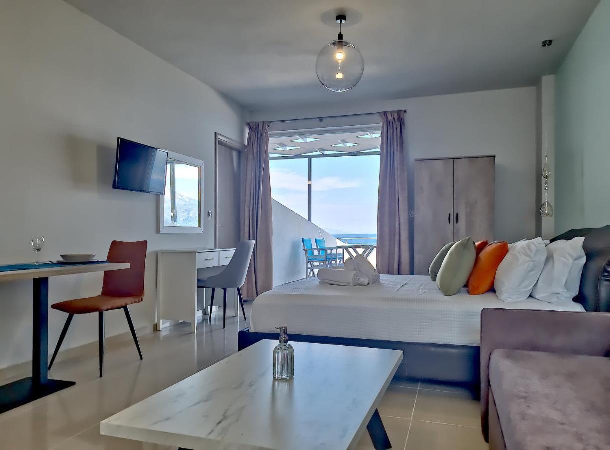 Epipleon Luxury Suites -105- Δωμάτιο 35Τμ Με Βεράντα 35Τμ Μπροστά Στη Θάλασσα Nafpaktos Zewnętrze zdjęcie